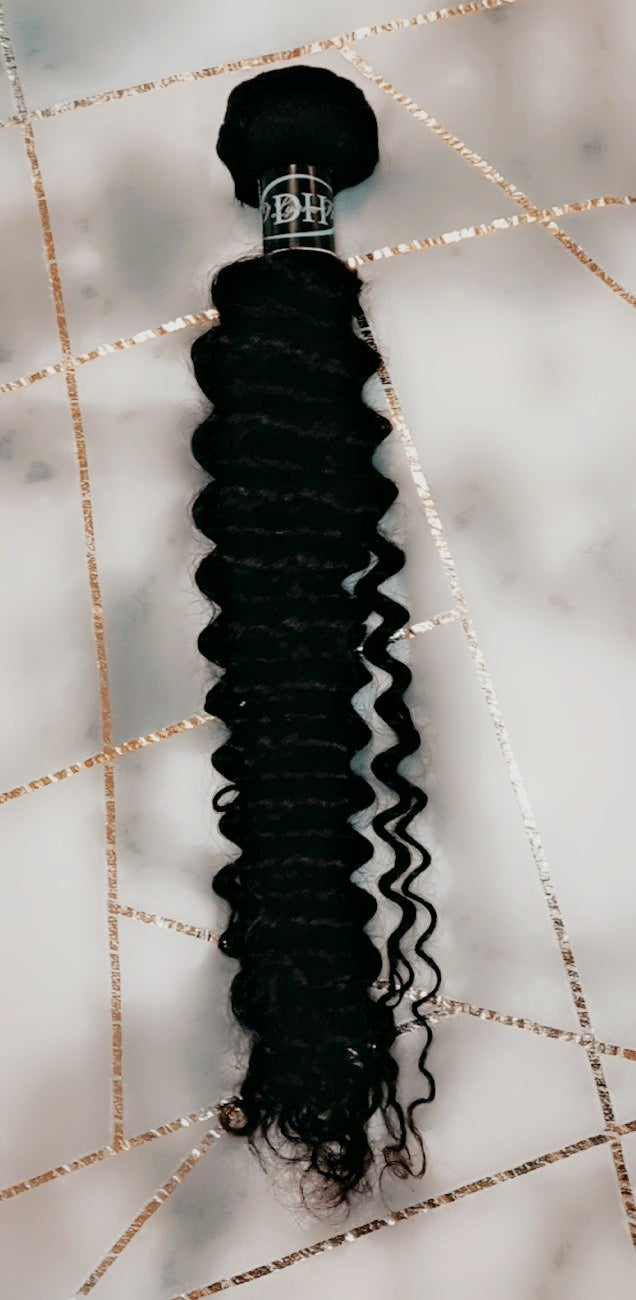 D'Lynne  Deep Curly Bundles